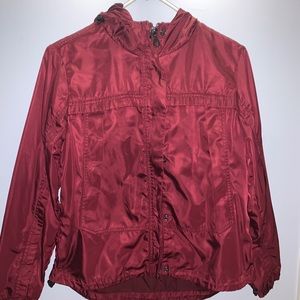 Maroon wind breaker